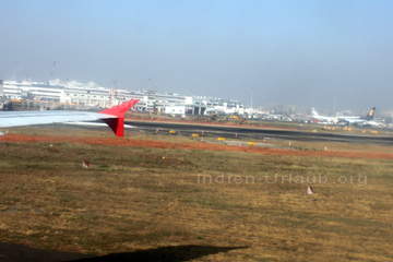 Landing auf dem Airport in Bombay.