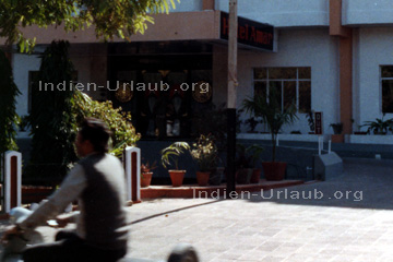 Delhi, Eingang von unserem gebuchten Hotel Amar Inn.