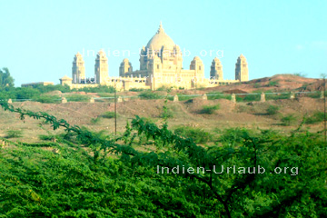 Weiterer indischer Palast bei den Indien Rundreisen durch Rajasthan.